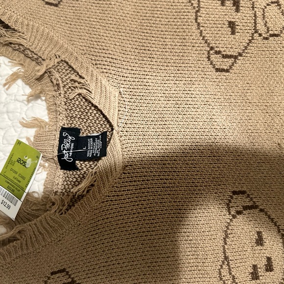 Distressed TEDDY BEAR SWEATER (OVERSIZED) - Picture 6 of 6